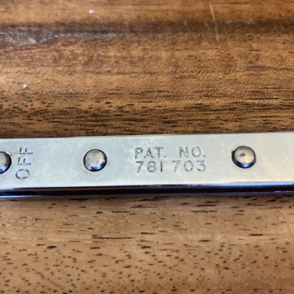 Snap-On R810A Canada 1/4” - 3/16” Ratcheting Box End Wrench 12 Point - Picture 8 of 9